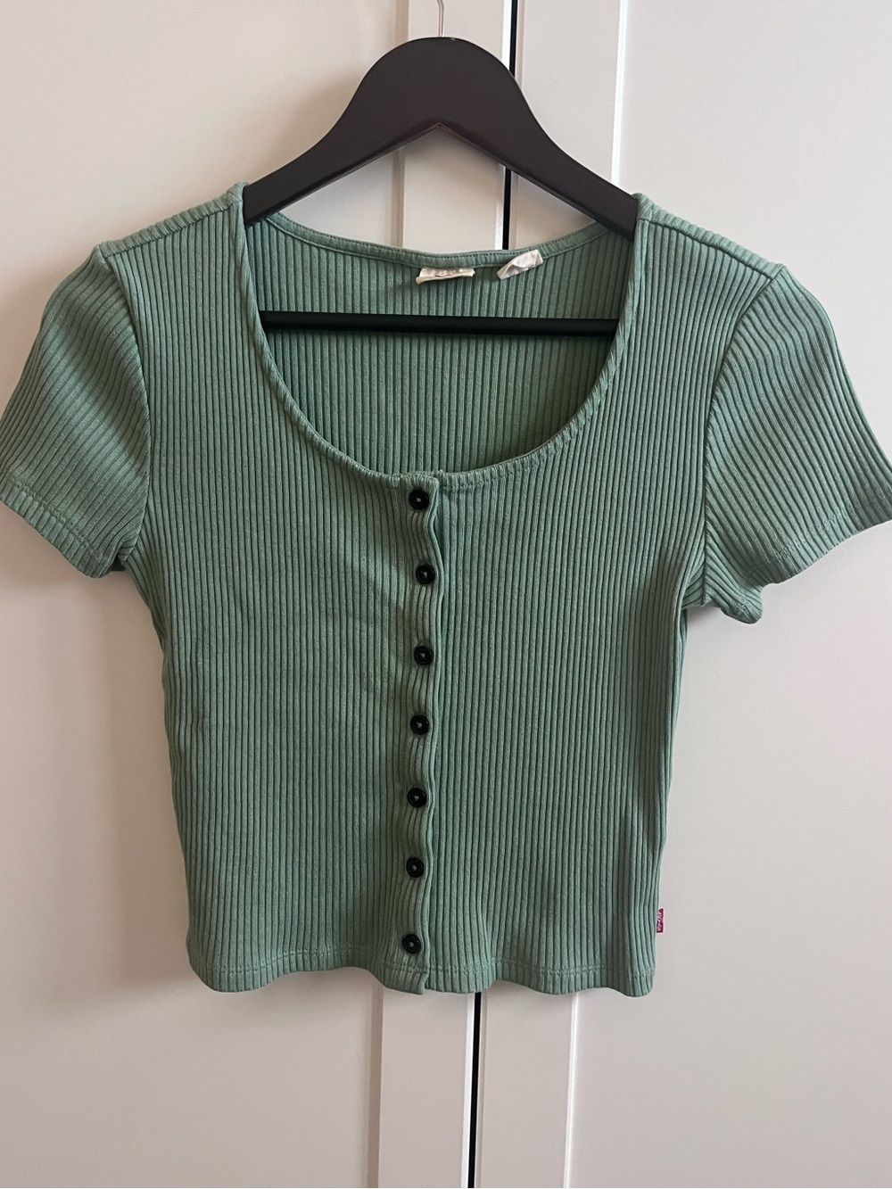 Levi's Rach Ribbed Cropped Button Front Short Sleeve Baby Tee Top Green S